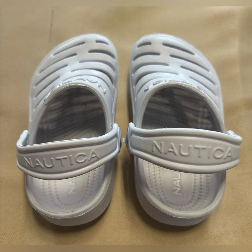 Nautica White Clogs Lightweight Slip-On Design‎ Baby Size 6